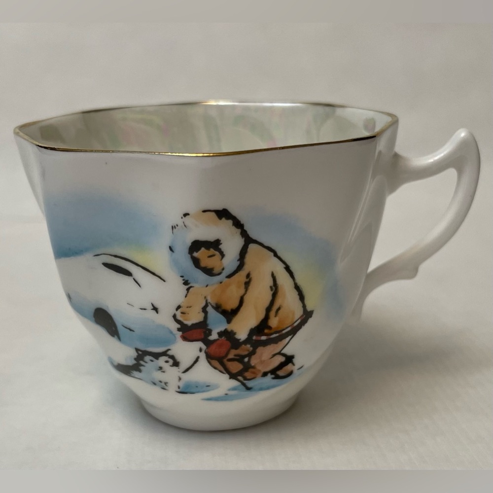 Vintage Rosina Bone China Alaska Tea Cup with Gold Trim, EVC